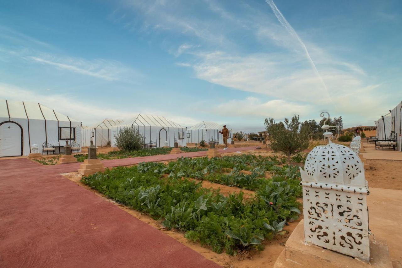 Dwo Golden Camp Merzouga Hotel Exterior photo