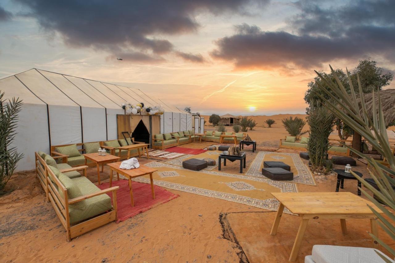 Dwo Golden Camp Merzouga Hotel Exterior photo