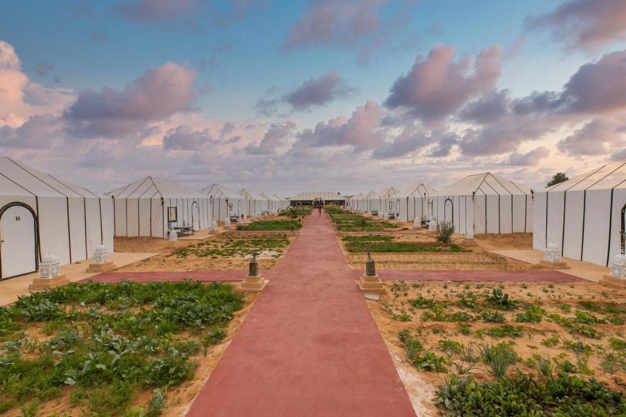 Dwo Golden Camp Merzouga Hotel Exterior photo